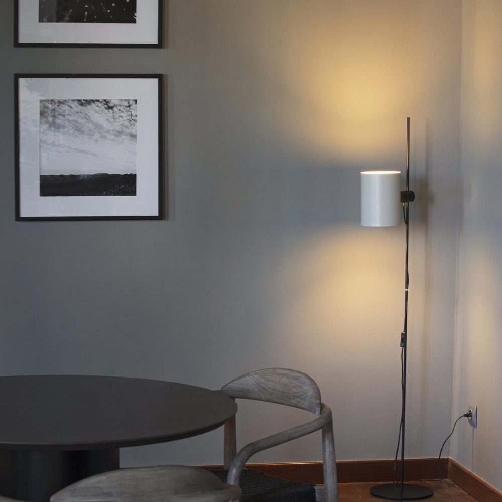 Φωτιστικό Δαπέδου Μεταλλικό Σε Μπεζ Χρώμα 1xE27 GUADALUPE FARO