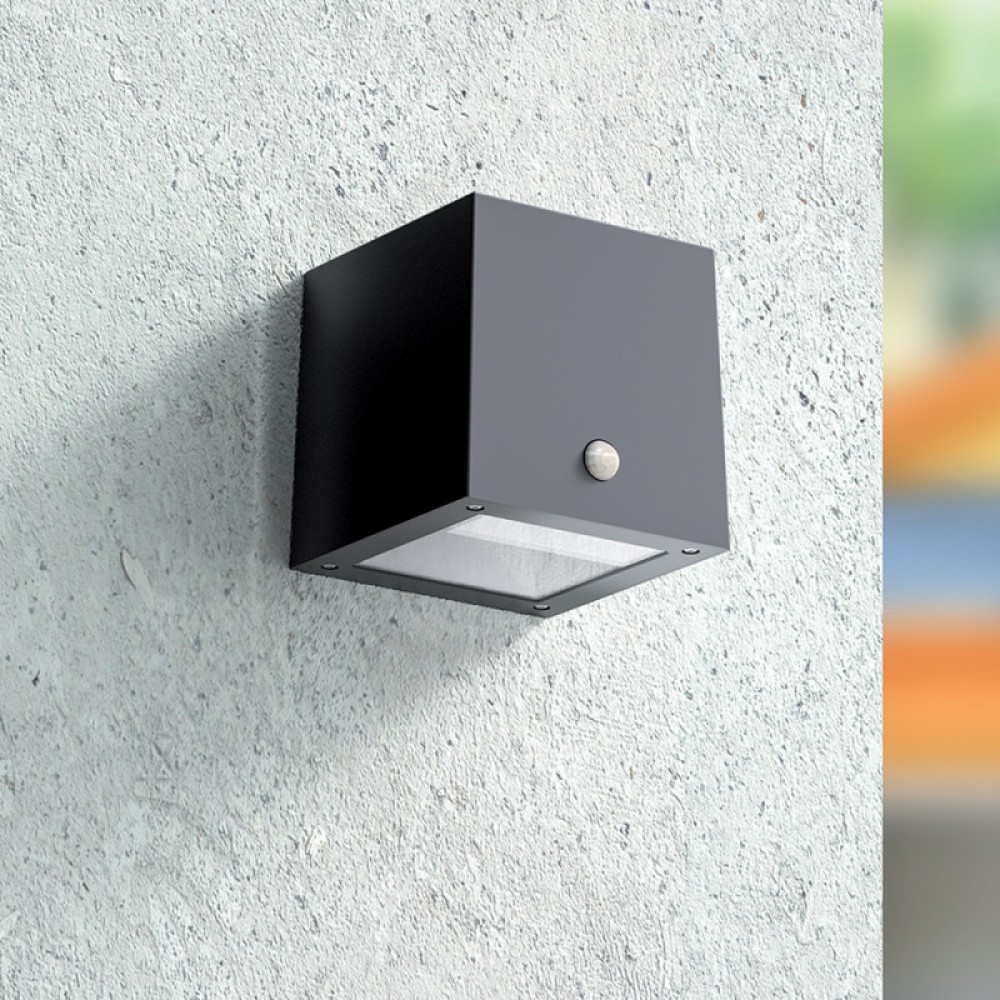 LED Ηλιακό Φωτιστικό Τοίχου Μαύρο Με Αισθητήρα Κίνησης 200lm IP44 - Xanlite