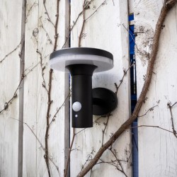 LED Ηλιακό Φωτιστικό Τοίχου Μαύρο Με Αισθητήρα IP44 - Xanlite