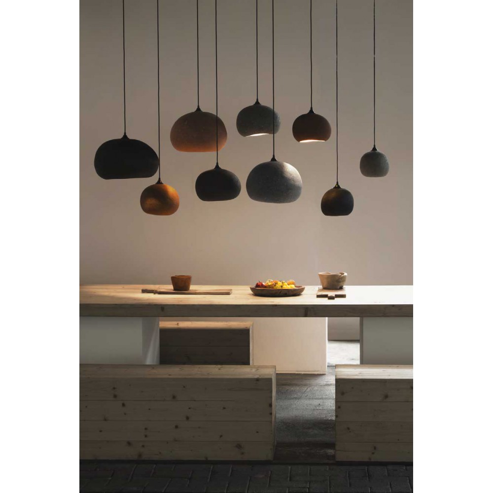 Κρεμαστό Φωτιστικό Μονόφωτο Από Ανακυκλωμένο Χαρτόνι σε Μαύρο Χρώμα PEBBLE Medium - Ay illuminate