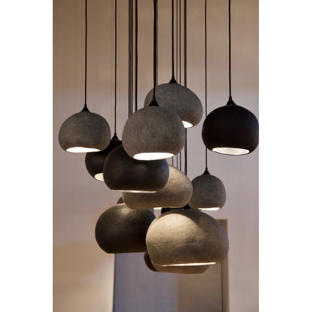 Κρεμαστό Φωτιστικό Μονόφωτο Από Ανακυκλωμένο Χαρτόνι σε Μαύρο Χρώμα PEBBLE Large - Ay illuminate