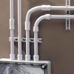 Στήριγμα Σωλήνα Με Βίδα Φ32 - 50 Τεμάχια - Elettrocanali