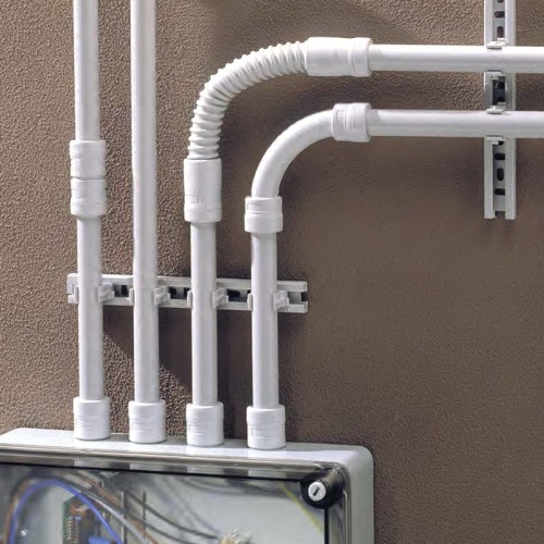 Στήριγμα Σωλήνα Με Βίδα Φ20 - 100 Τεμάχια - Elettrocanali