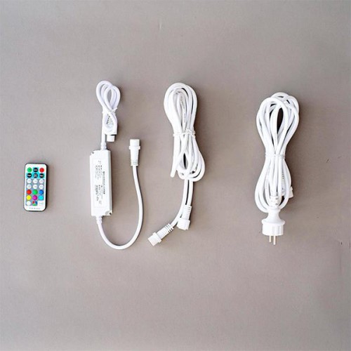 SYNCHRONOUS RGBW LED CONTROLLER ΚΑΙ ΤΗΛΕΧΕΙΡΙΣΤΗΡΙΟ, ΠΡΟΕΚΤΑΣΗ ΠΑΡΟΧΗΣ 1,5m, ME ΚΟΝΕΚΤΟΡΑ ΕΩΣ 1000 LED, IP44 Magic Christmas