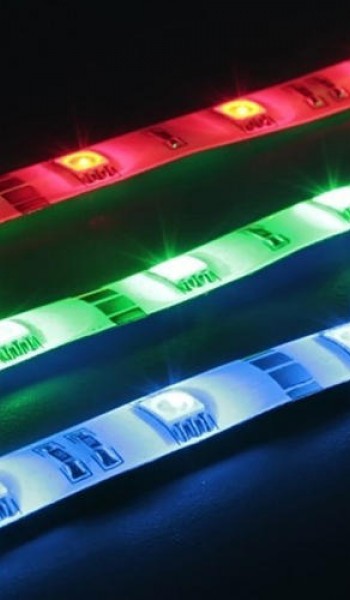 Με Ένα Χρώμα